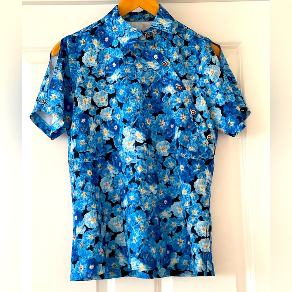 Blue Floral Asymmetrical Short Sleeve Button Up With Open Sleeves